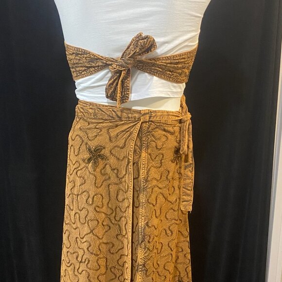 You Are Incredible🤎 Vintage Bronze Wrap Skirt And Halter Set - Picture 4 of 10